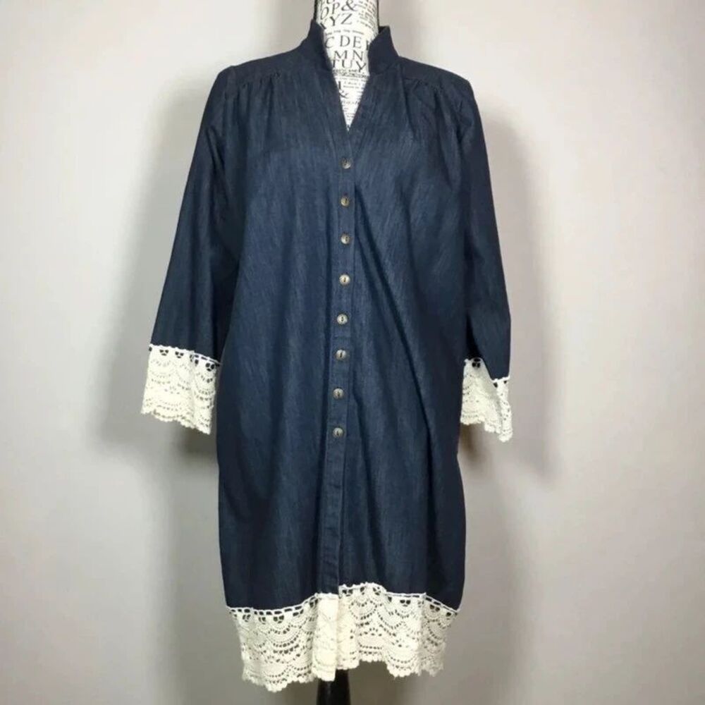 L&B blue denim shirt dress cream crochet cuff and hem western country size M